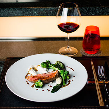 フレンチの巨匠、ドミニク・コルビが手がける2軒が四谷・荒木町に