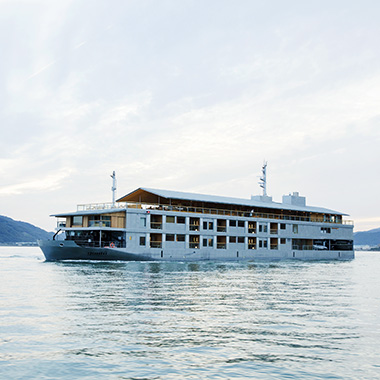 瀬戸内に浮かぶ上質な宿!? 客船〈ガンツウ〉がいよいよ運航開始