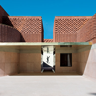 モロッコの伝統を取り入れたイヴ・サンローラン美術館｜Marrakech