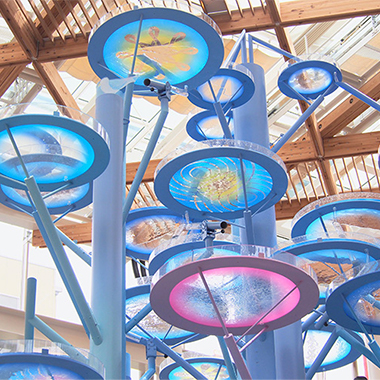 森本千絵プロデュースの噴水も！ 広場〈マチニワ〉が青森・八戸に誕生