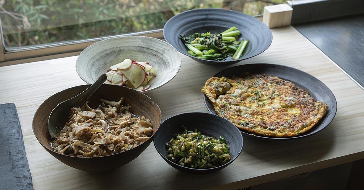 二階堂明弘さん　黒　三角椀　中サイズ2点セット　新品未使用 No.33 二階堂明弘 錆器 ボウル φ20.5cm H8.5cm | BEFORE VINTAGE FURNITURE