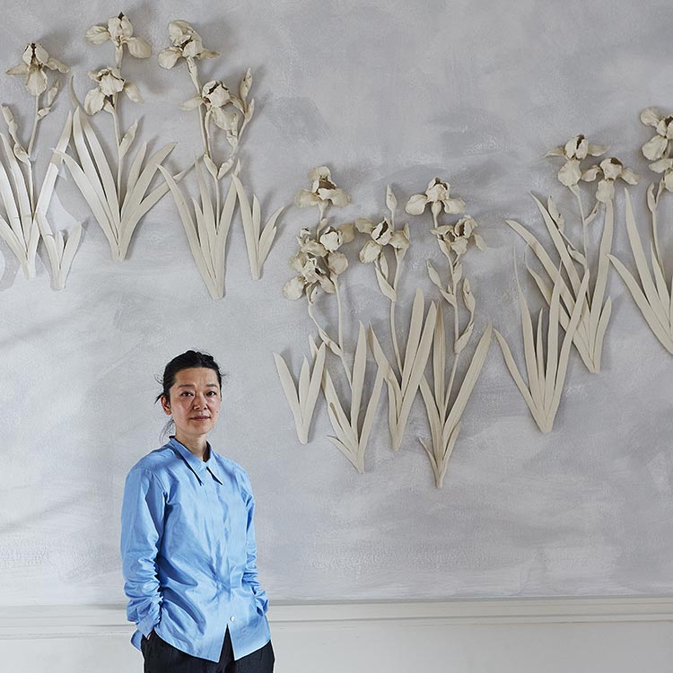 イギリスで花を咲かせる、舘林香織のアート｜山下めぐみの