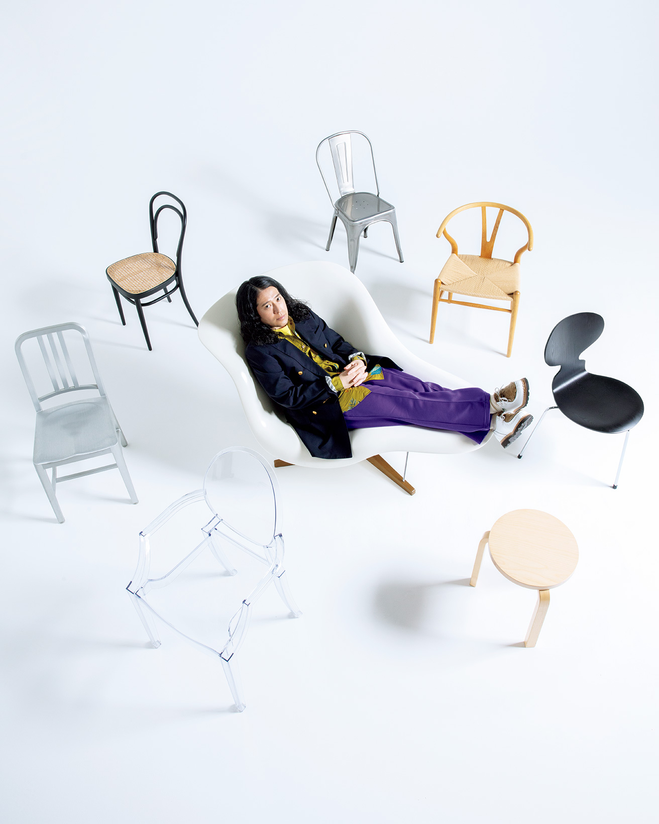 又吉直樹が選んだ、ドラマになる名作椅子とは？ | カーサ ブルータス