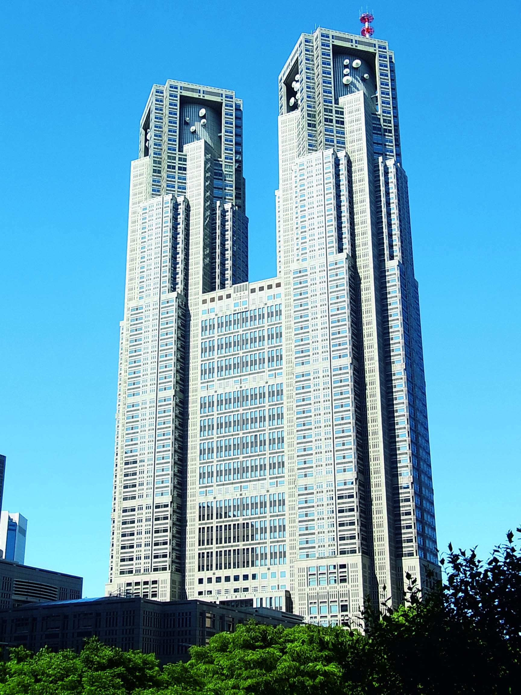 東京都庁舎　建築本２冊 東京都庁舎 (ペーパー建築模型) | 丹下健三・都市建築設計研究所