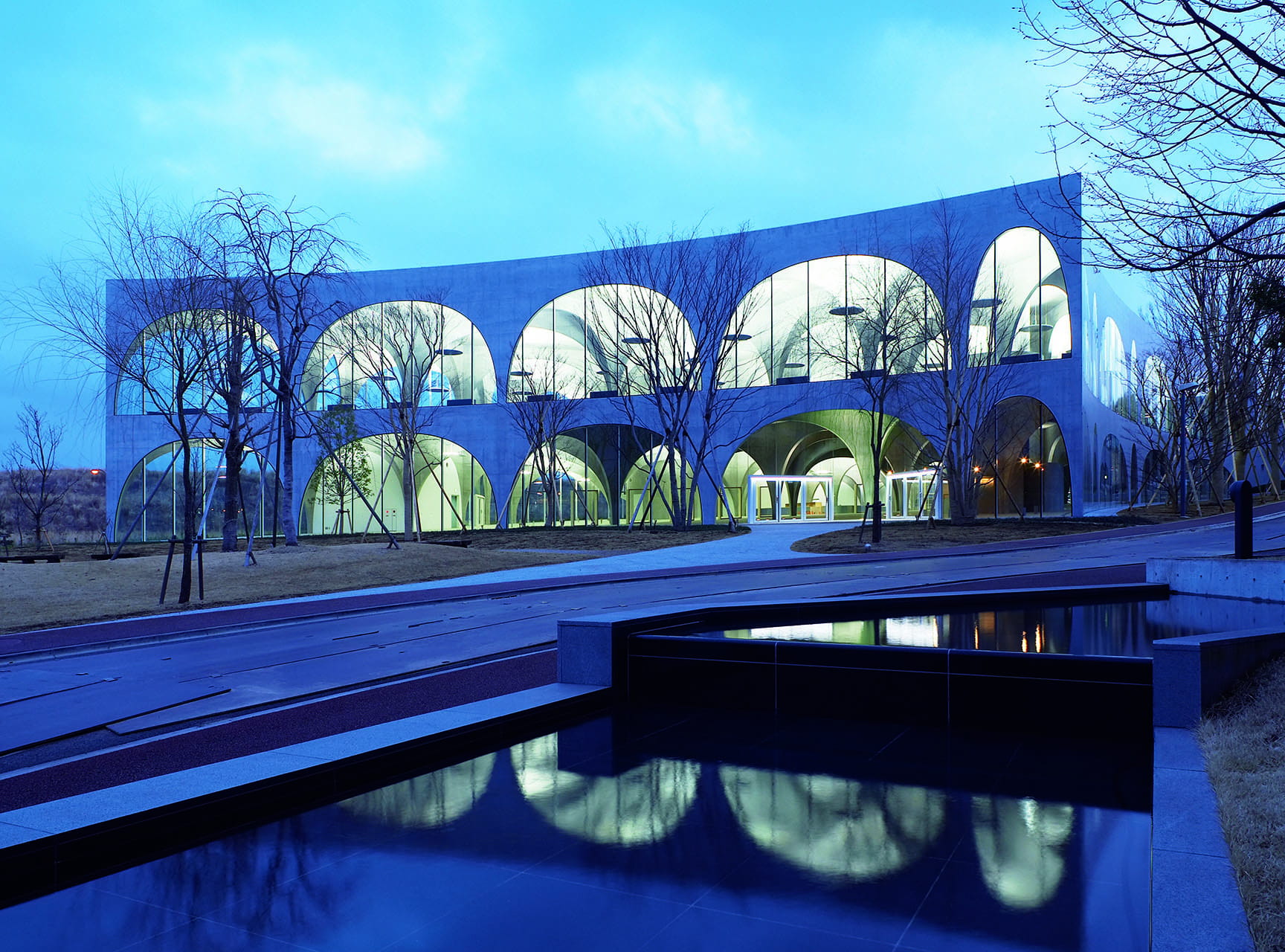 architecture-180575.jpg