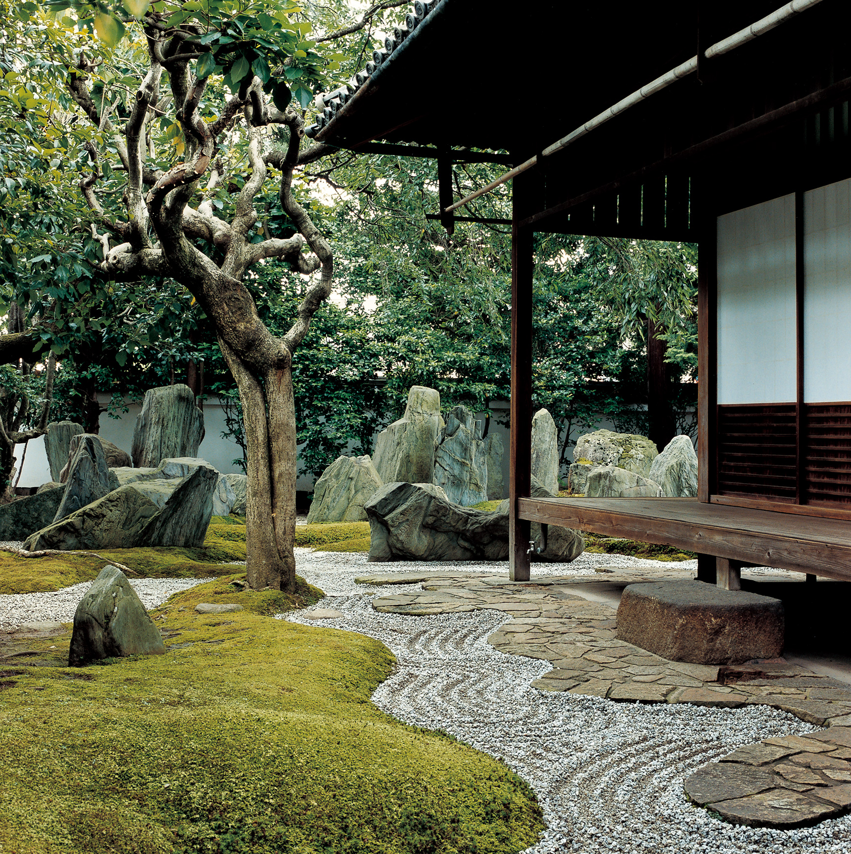 再入荷アイテム 重森三玲の一連の庭 | ブルータス カーサ | ARCHITECTURE BEST アート・デザイン・音楽