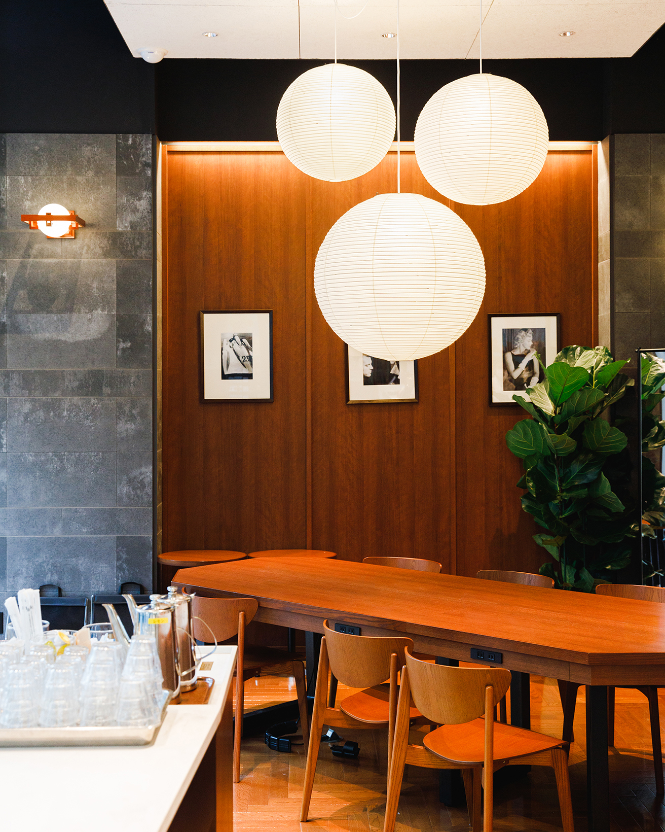 なぜフランク・ロイド・ライトや柳宗理が？ 上島珈琲店に名作デザイン