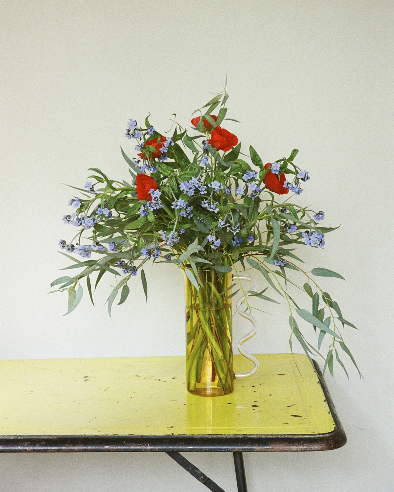 今週の花と器】勿忘草（ワスレナグサ）と〈ソフィー ルー ヤコブセン