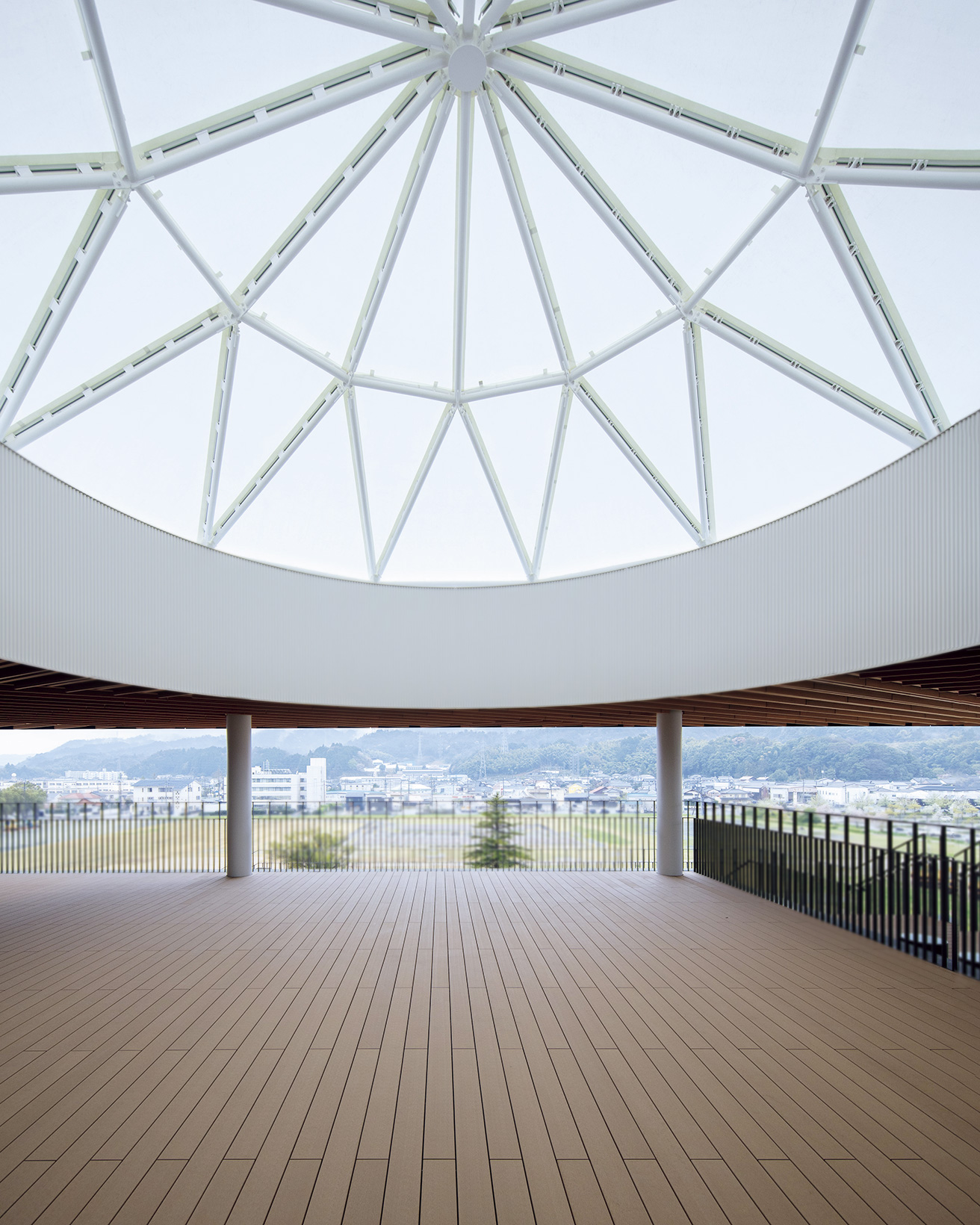 ほぼ最後”の県立美術館〈鳥取県立美術館〉が完成！ 2025年3月の開館を 