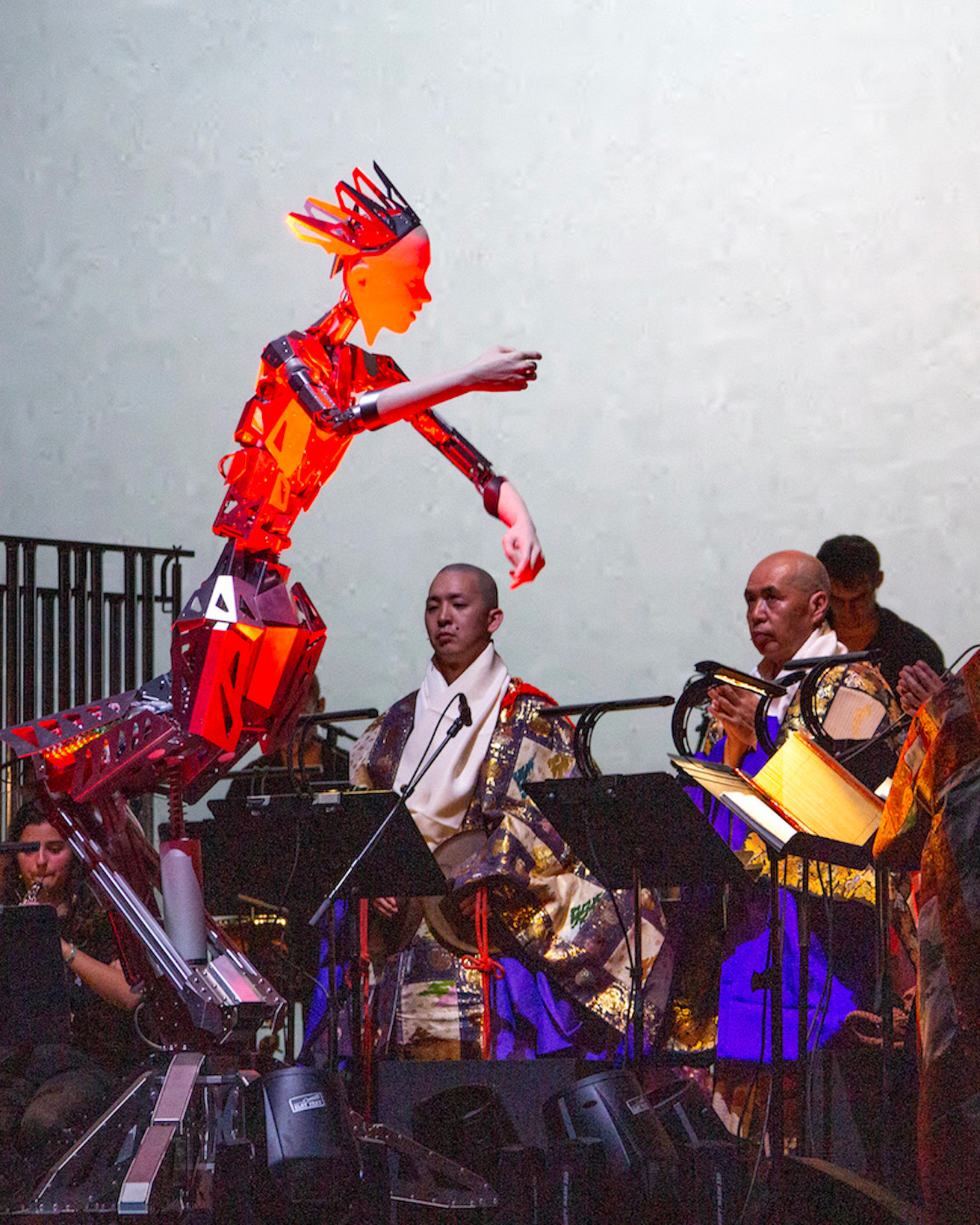 アンドロイド・オペラ『MIRROR』が東京で凱旋公演！ 妹島和世による