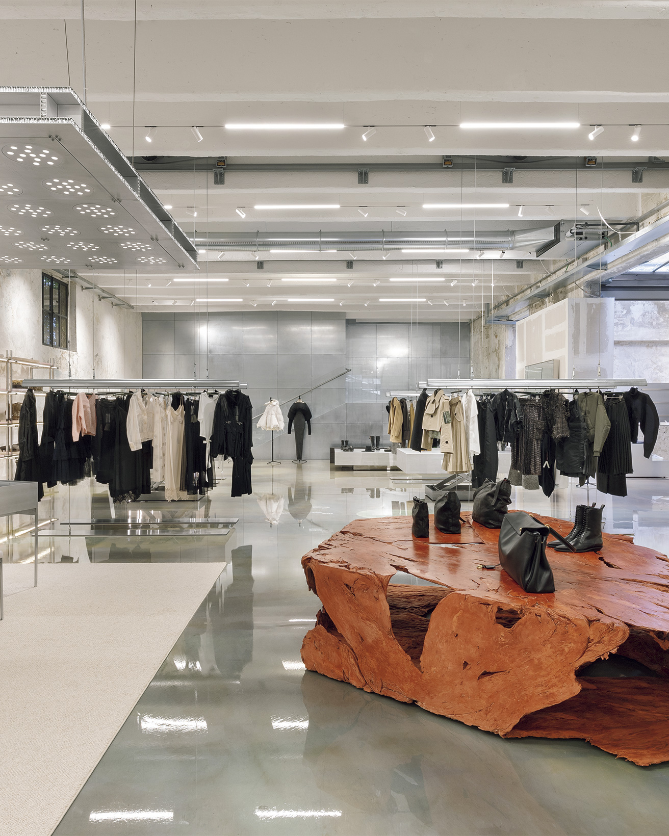 希少 ディエチコルソコモ 香水10 Corso Como ミラノ本店で購入 ウィンドウショッピングだけでも楽しめる「10 CORSO COMO