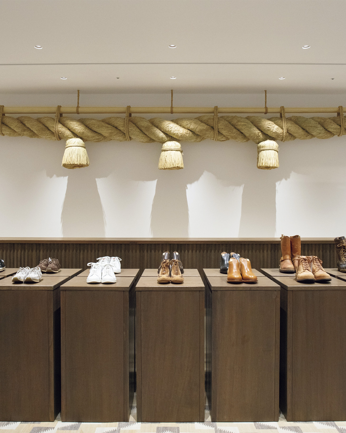 表参道の〈visvim〉旗艦店がリニューアルオープン！ | カーサ