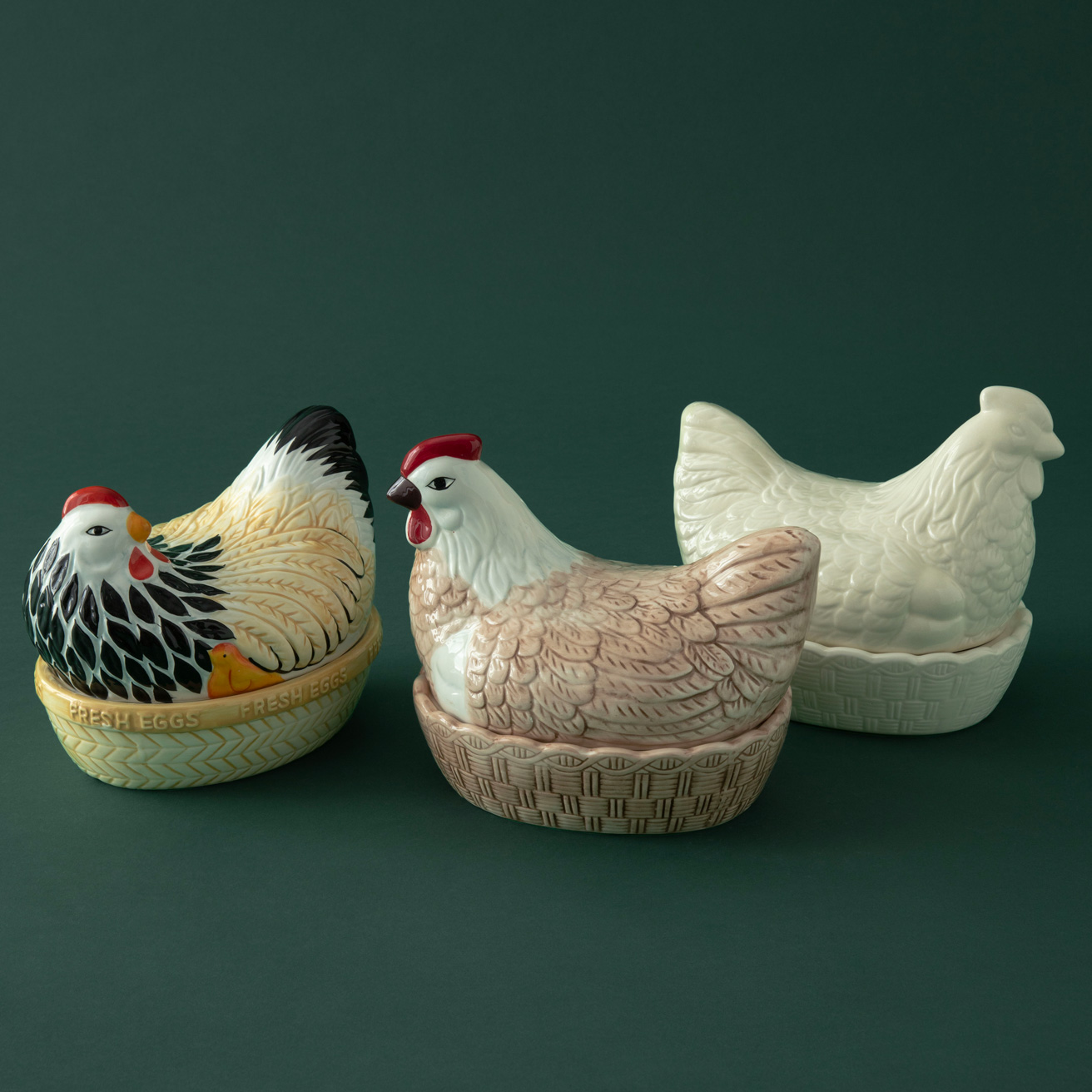 程よくリアルなニワトリの常温卵入れ。小物やお菓子、玄関の鍵入れにも。