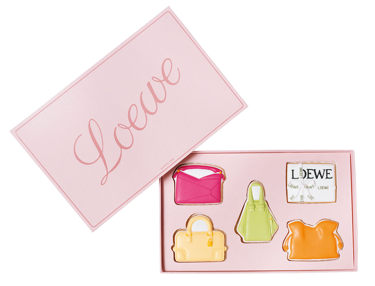 〈カサロエベ銀座〉限定、〈LOEWE〉の遊び心あふれるクッキーが発売。