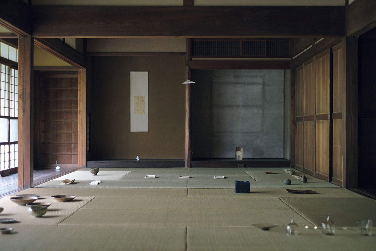 愛知・瀬戸の窯垣の小径に息づく、日本の手仕事の発信地。