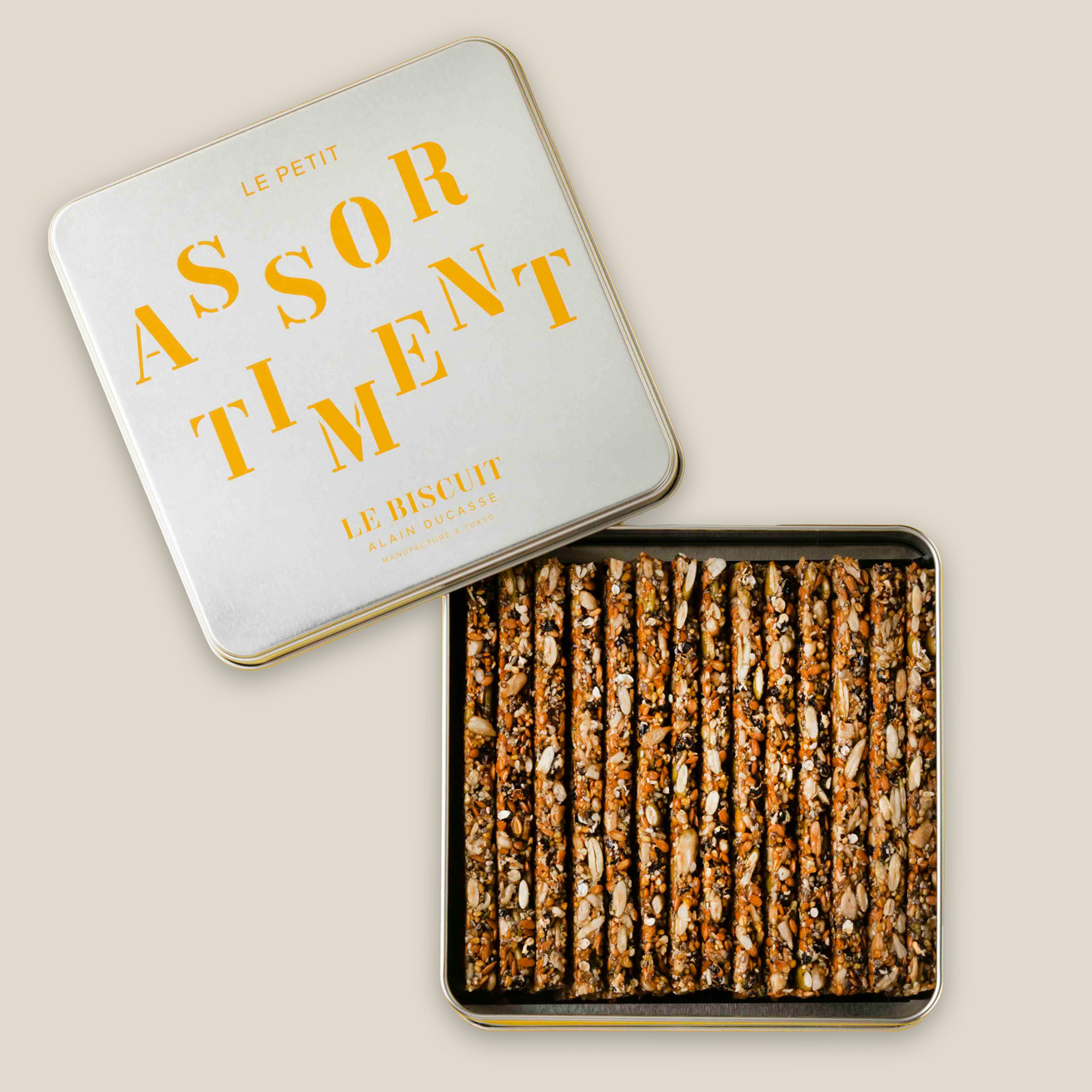 ザクザク、プチプチ、弾ける食感！ フランス料理の巨匠、アラン・デュカスがつくるヘルシーなクッキー缶。