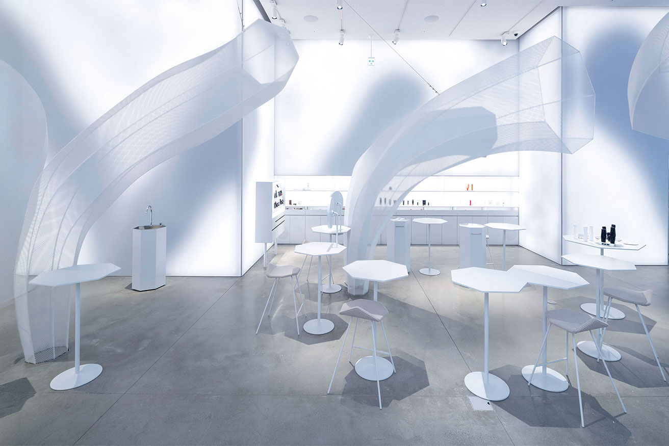 妹島和世ほかアーティストが共創。銀座に出現した“明るい森”で美意識を呼び覚ますポーラの旗艦店。