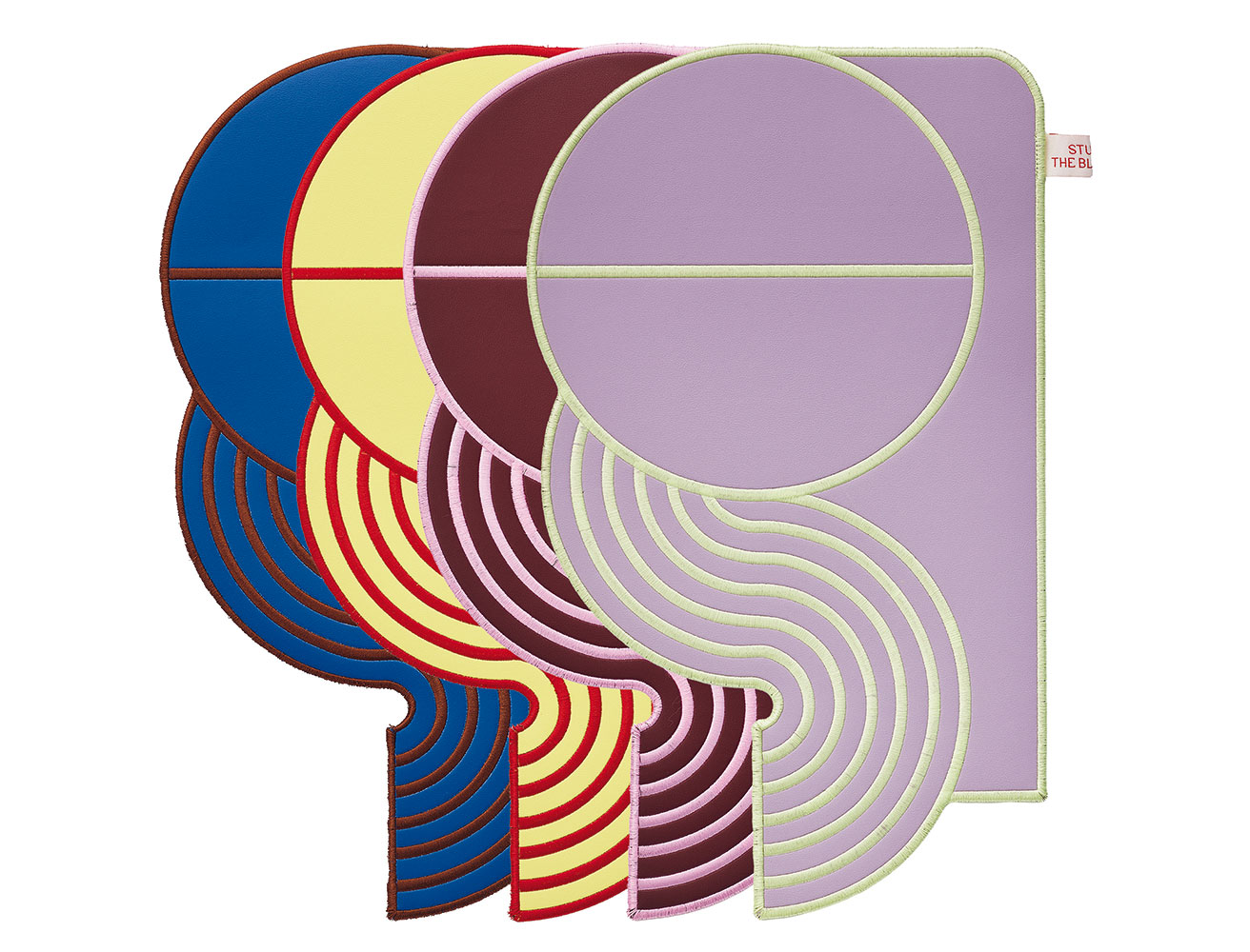 食卓にアートと遊び心を。〈STUDIO THE BLUE BOY〉が贈る波型の新作マット。