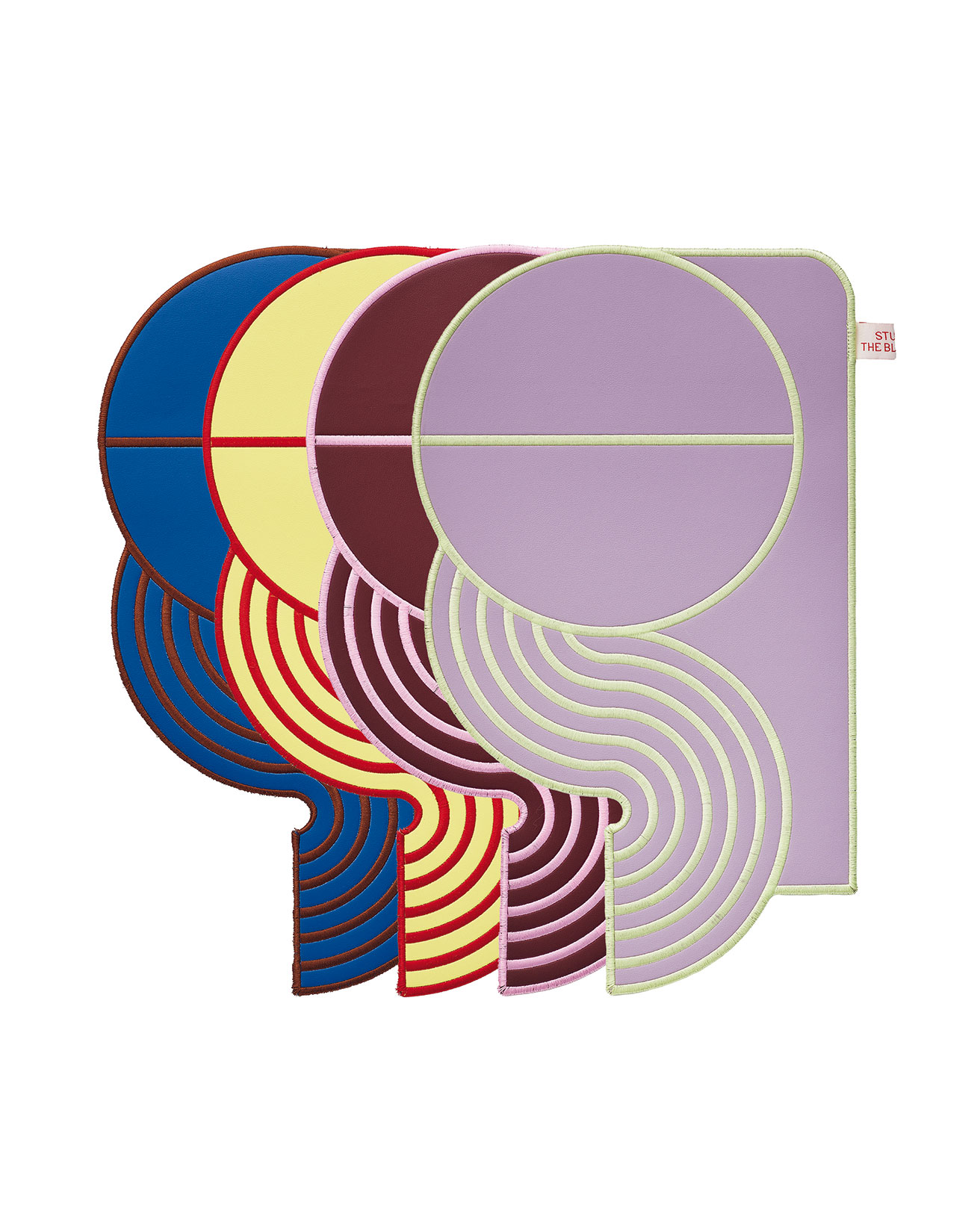 食卓にアートと遊び心を。〈STUDIO THE BLUE BOY〉が贈る波型の新作