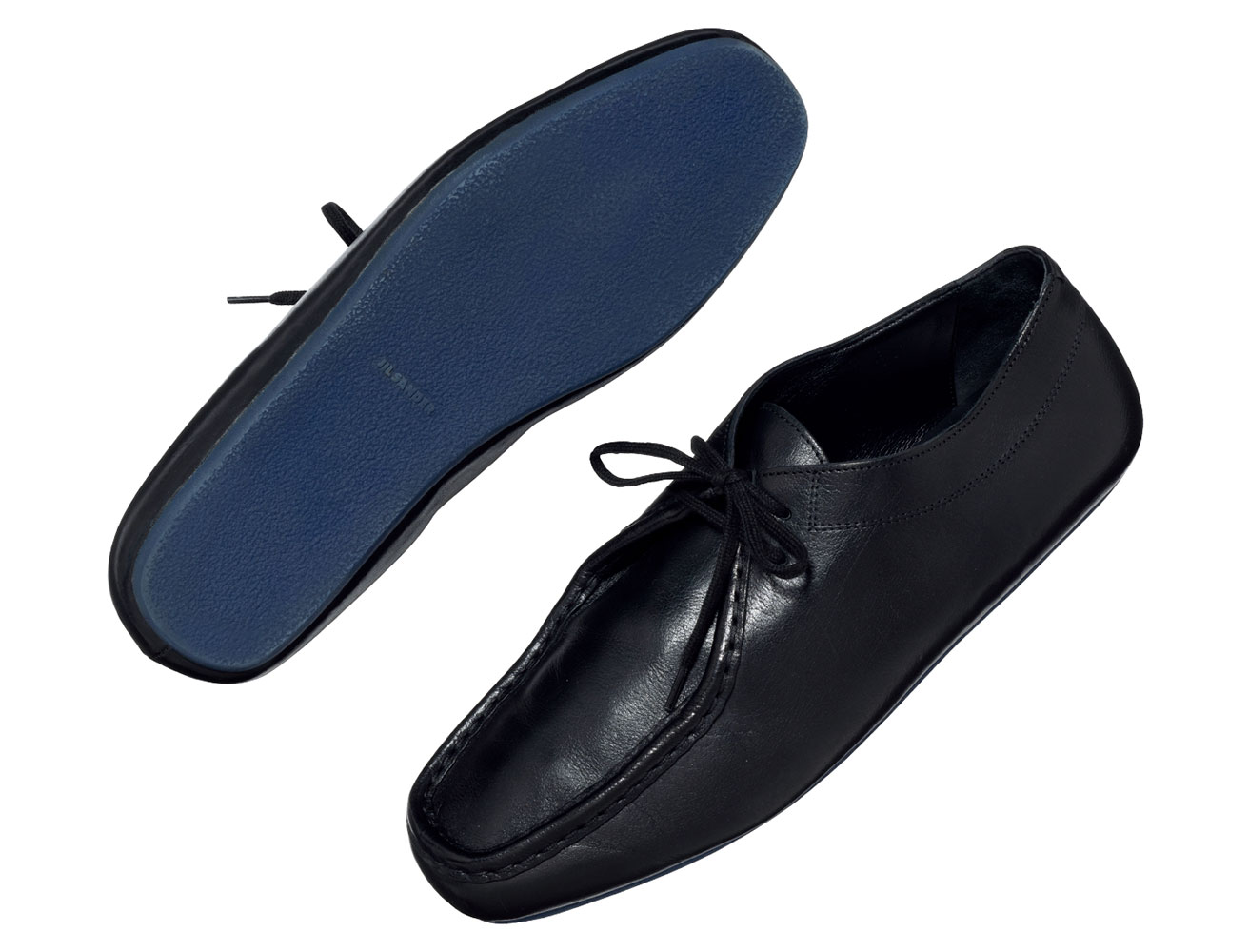 シモーネ・ベロッティが描く、〈ジルサンダー〉の新たなシューズが登場。