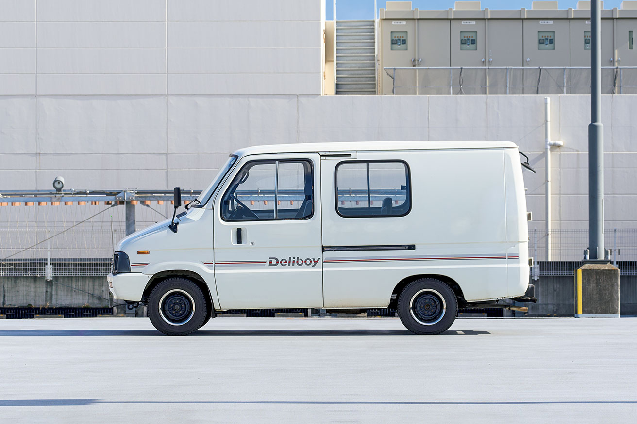 Chill CARS｜《トヨタ デリボーイ》愛嬌あるスタイルを持つ、機能性に優れた商用バン。