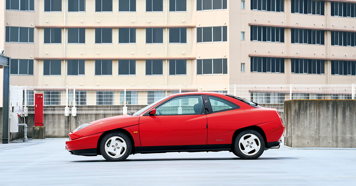 Chill CARS｜《フィアット クーペ・フィアット》普遍的な美と前衛的な造形が融合した、斬新なクーペ。