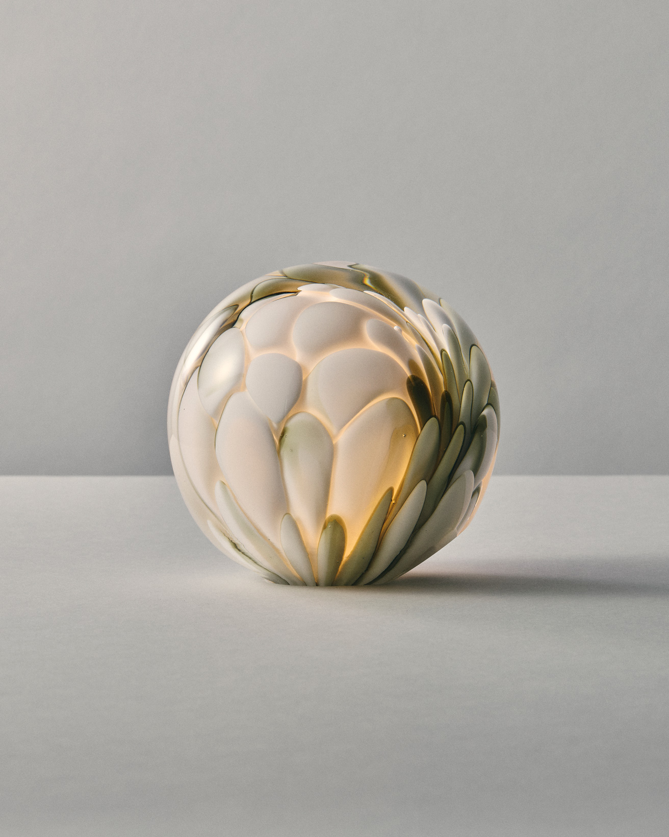 好きな場所で、思いのままに。オブジェのようなポータブルライト10選。