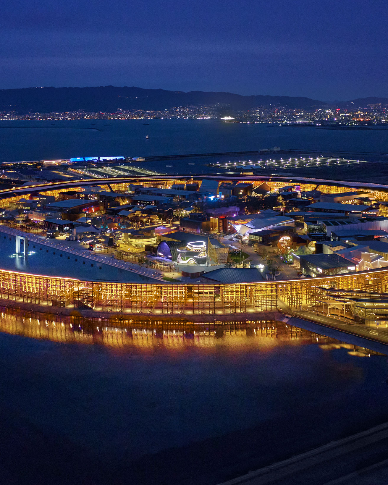 日本の万国博覧会 1970–2025 ＋ 描かれた未来と夢』で、“6つの万博”の