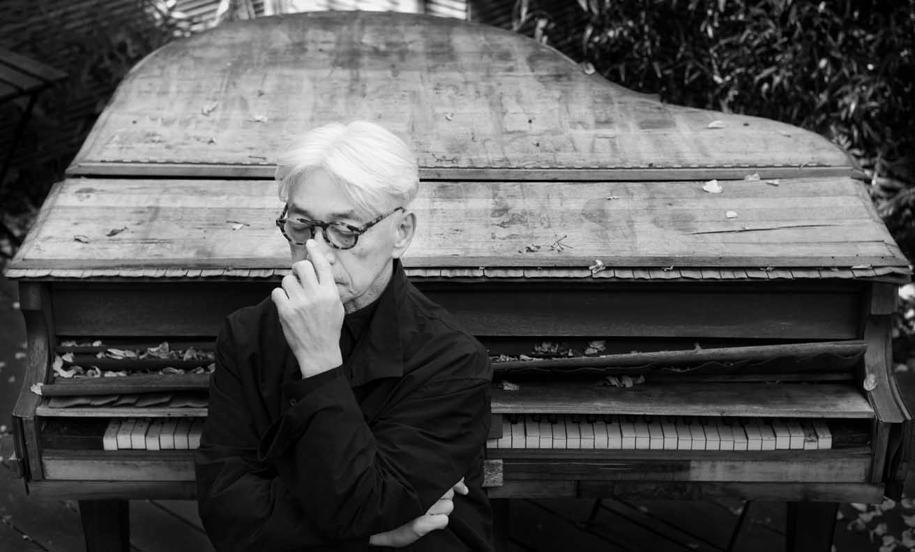 東京と大阪で、坂本龍一の2つの展覧会へ。高谷史郎が振り返る坂本との共同作業。